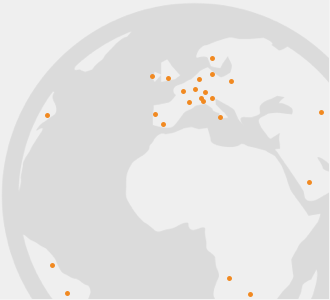 Weltkarte mit Darstellung der Teilnehmer aus anderen Ländern und deren Arbeitsstellen rund um die Welt